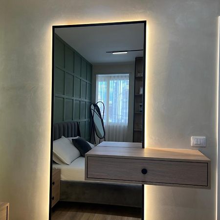 Syncron Apartments In The Center Of Tiranë Ngoại thất bức ảnh