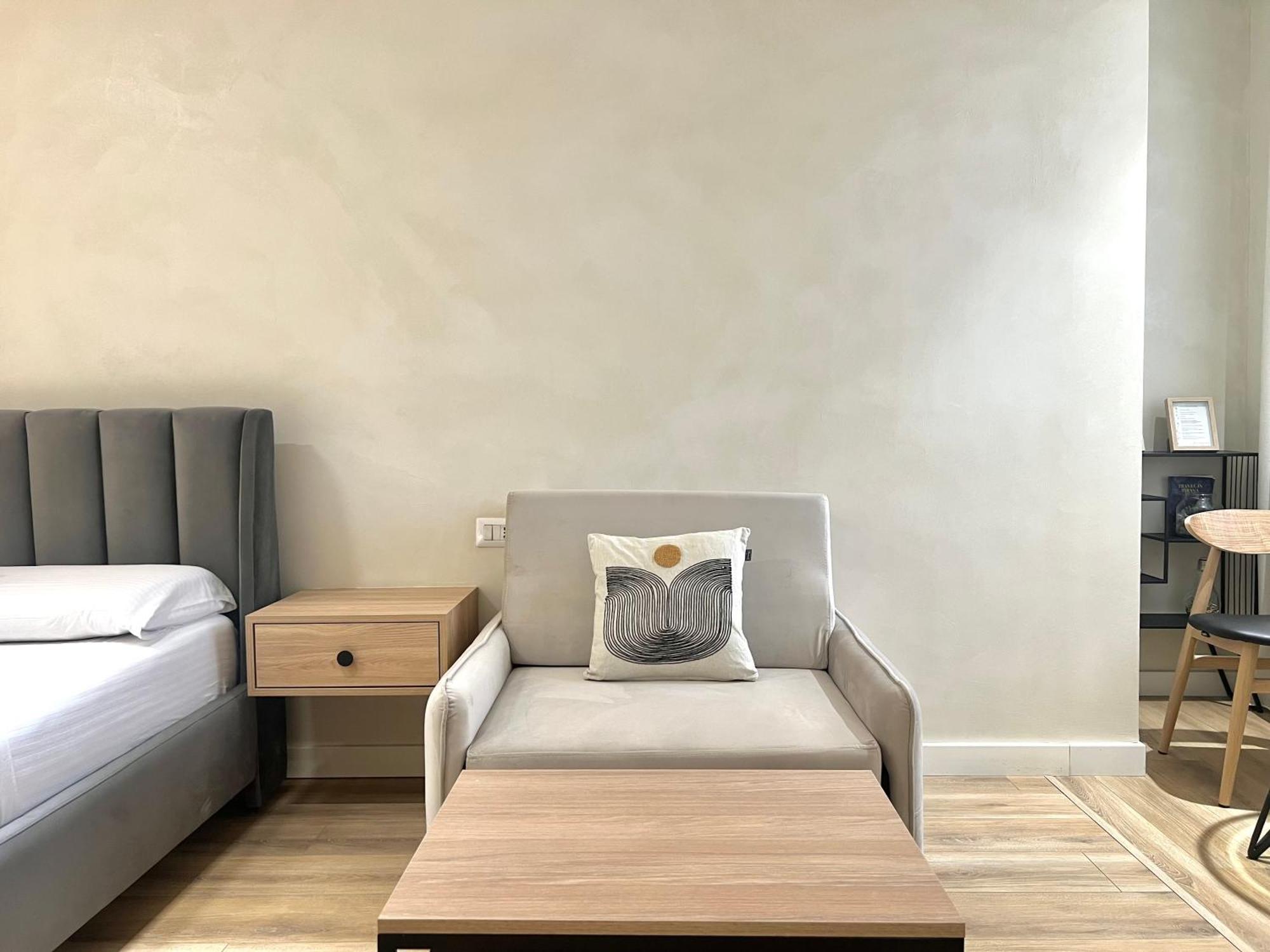 Syncron Apartments In The Center Of Tiranë Ngoại thất bức ảnh