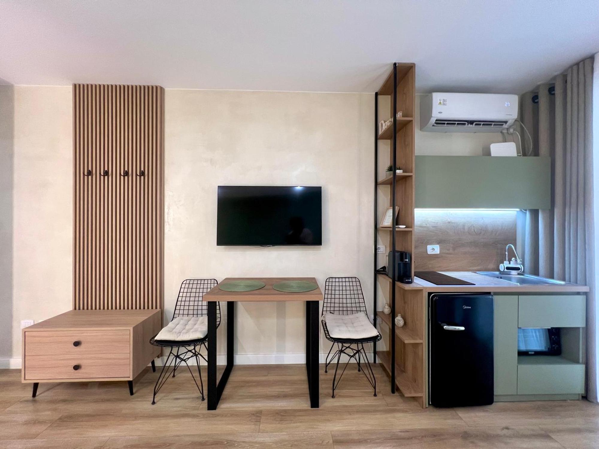 Syncron Apartments In The Center Of Tiranë Ngoại thất bức ảnh
