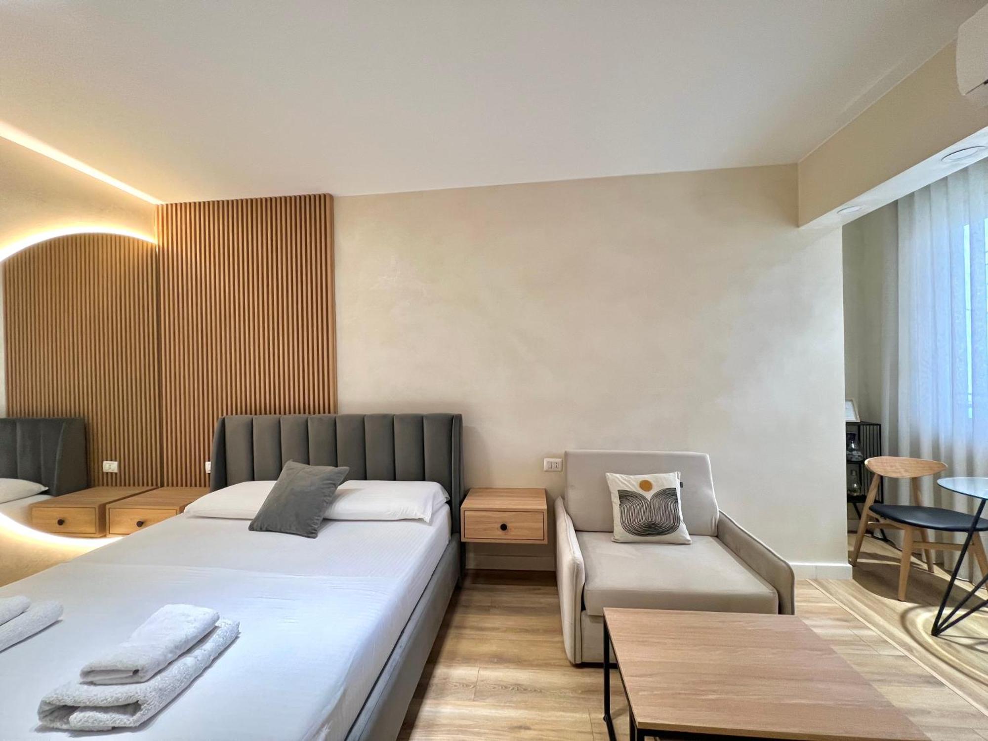 Syncron Apartments In The Center Of Tiranë Phòng bức ảnh