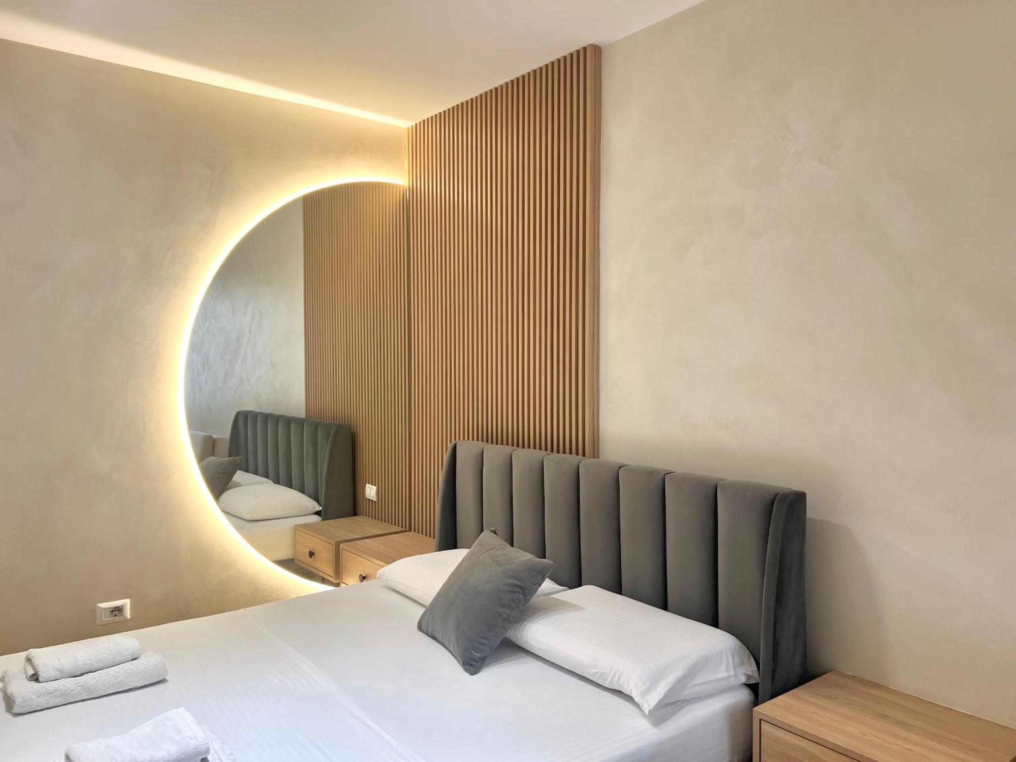 Syncron Apartments In The Center Of Tiranë Ngoại thất bức ảnh