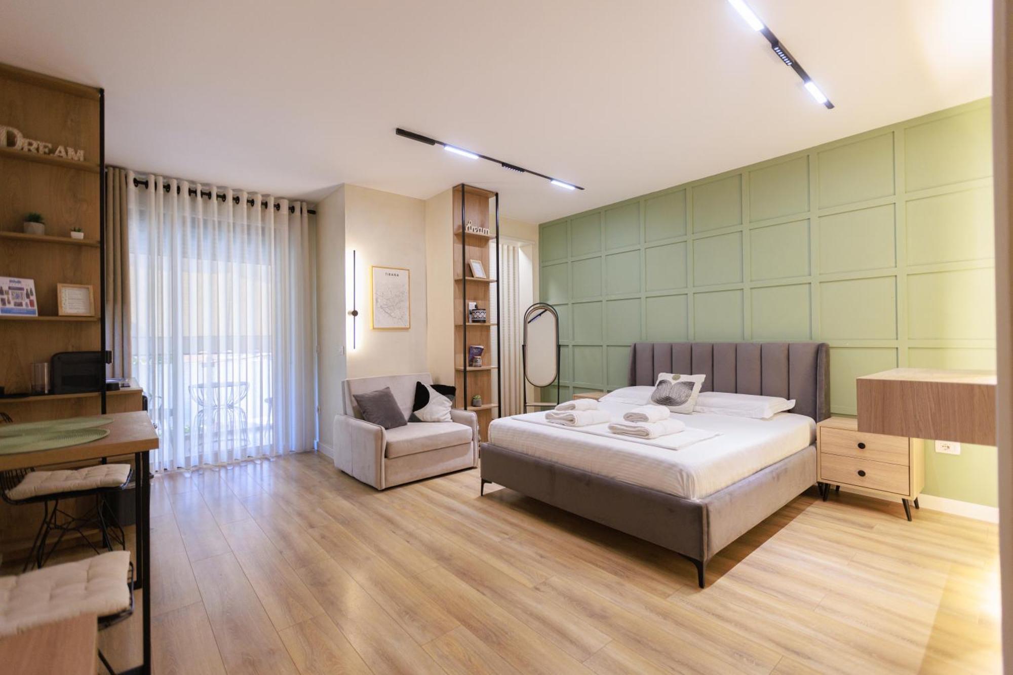 Syncron Apartments In The Center Of Tiranë Ngoại thất bức ảnh