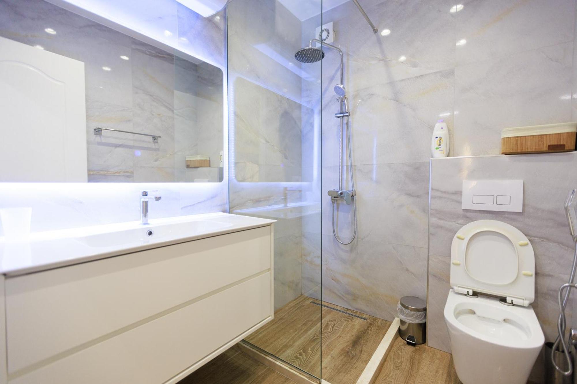 Syncron Apartments In The Center Of Tiranë Ngoại thất bức ảnh