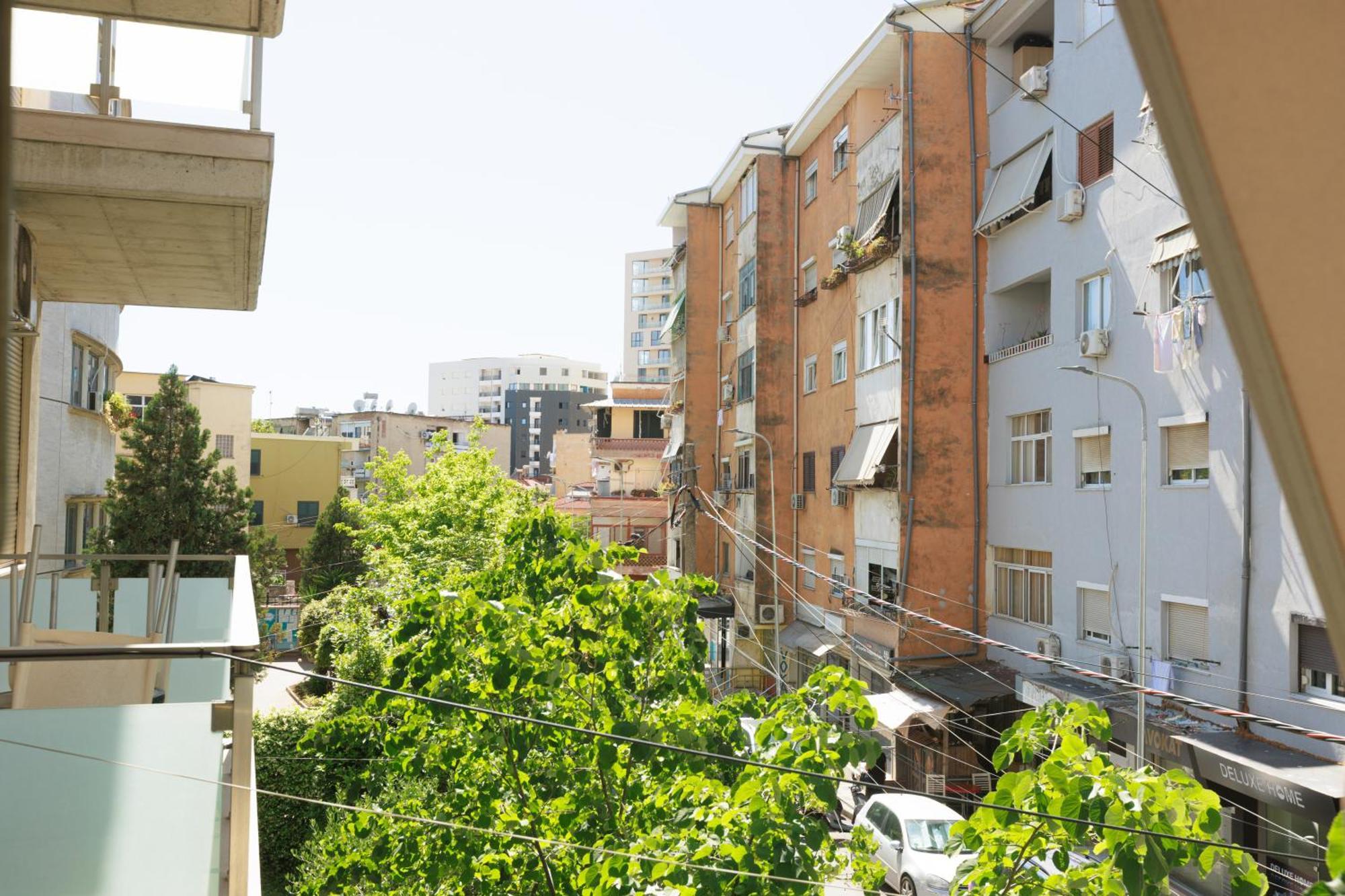 Syncron Apartments In The Center Of Tiranë Ngoại thất bức ảnh