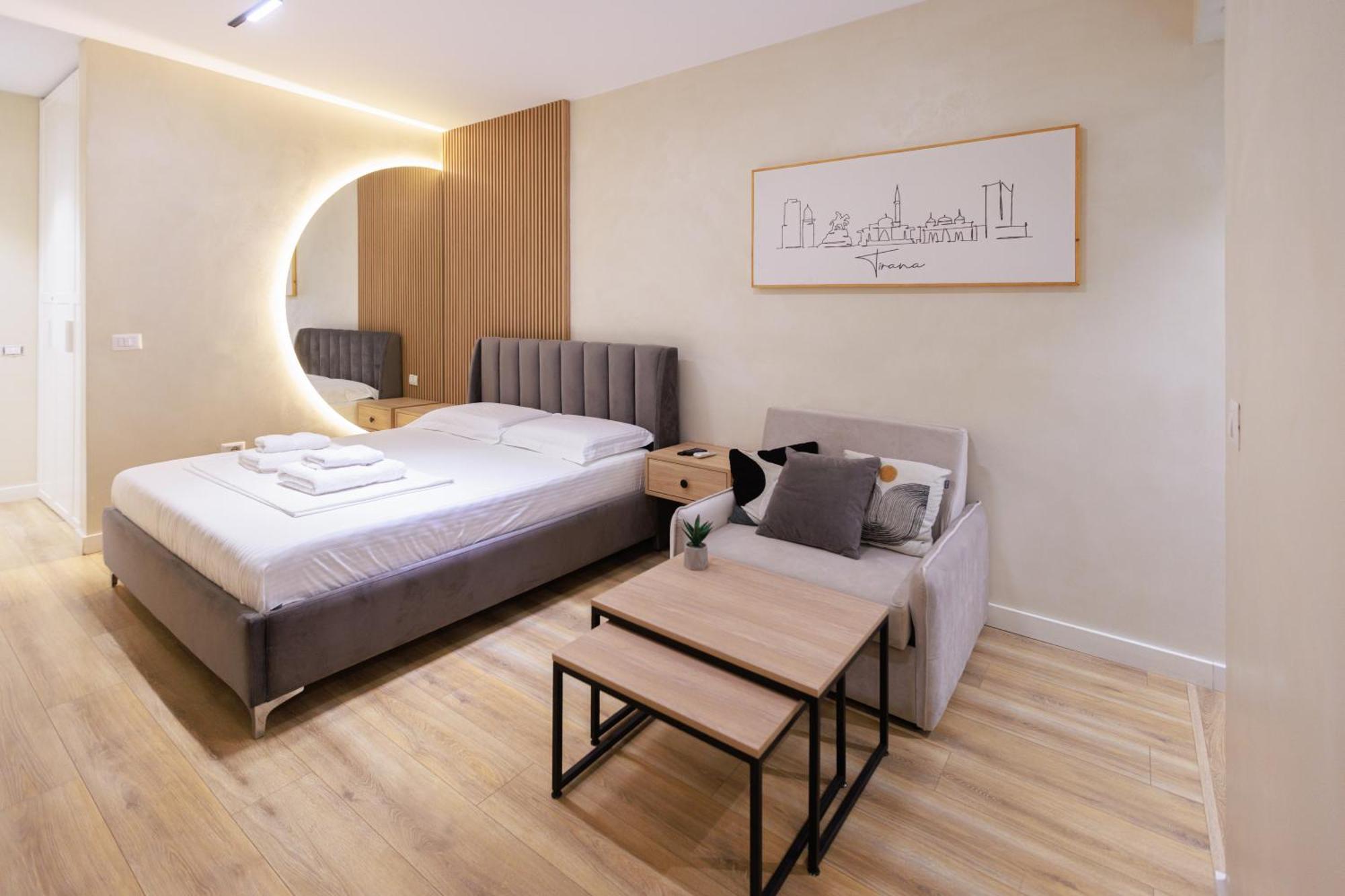 Syncron Apartments In The Center Of Tiranë Ngoại thất bức ảnh